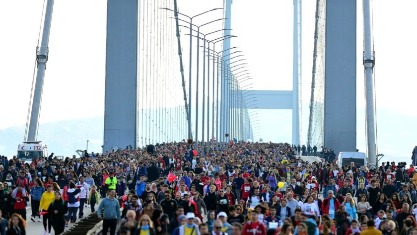 İstanbul Maratonu nedeniyle bazı yollar trafiğe kapatıldı