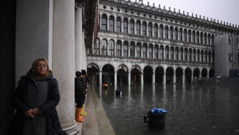 Venedik şehri sel sularına teslim oldu