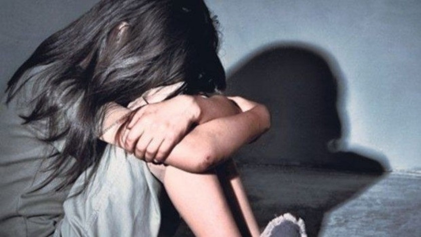 Kızına cinsel istismarda bulunduğu öne sürülen babanın serbest kalmasına anneden tepki