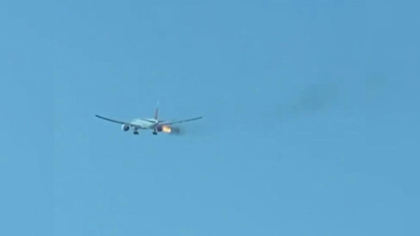 347 yolcu taşıyan uçak havada alev aldı