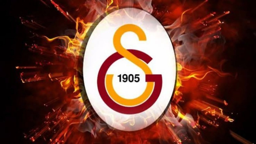 Galatasaray'da deprem ! Yıldız isim sezonu kapattı !