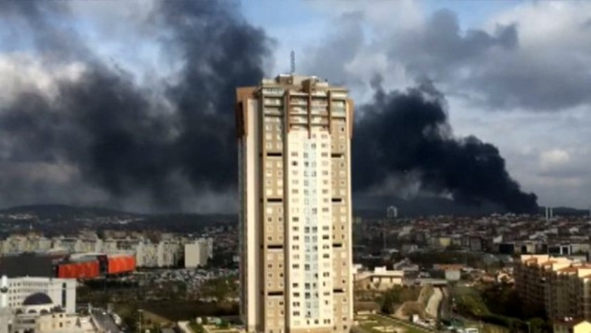 İstanbul'da korkutan yangın !