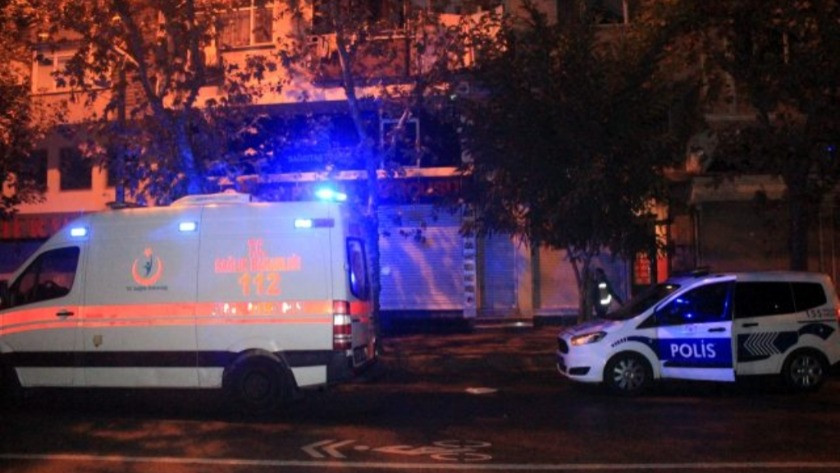 İstanbul'da dehşet ! Kocasını baltayla öldürdü