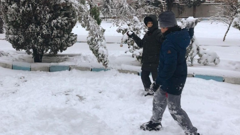 Bursa'da okullara kar tatili 10 Şubat Bursa kar tatili haberi