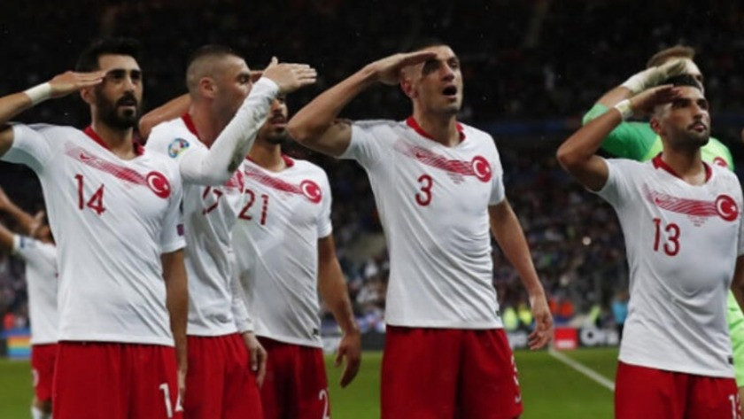 UEFA'dan Milli Takım için 'asker selamı' kararı ! Ceza...