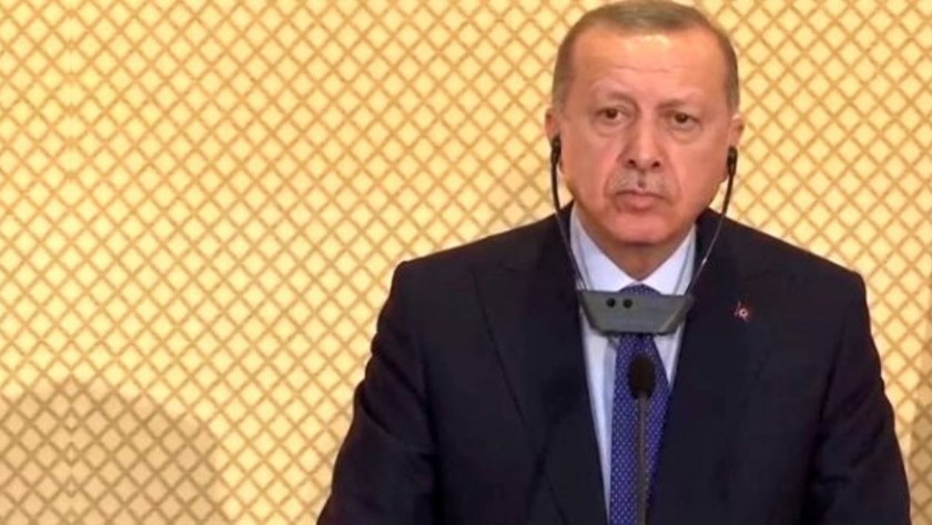 Erdoğan'dan toplantı salonundakilere sigara tavsiyesi