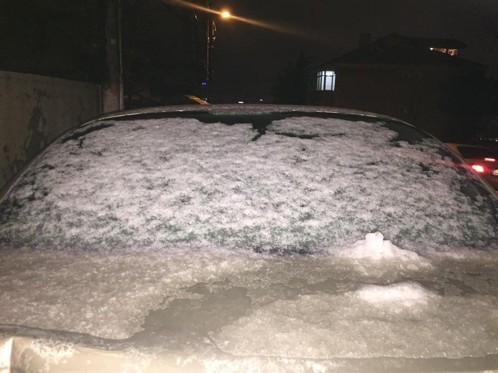 İstanbul'a mevsimin ilk karı düştü! - Sayfa 1