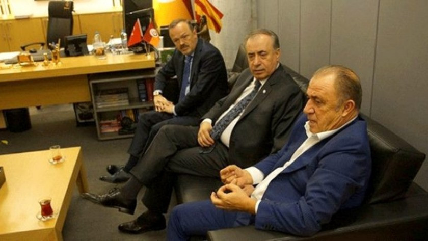 Galatasaray'da Arda Turan krizi ! Fatih Terim ve Mustafa Cengiz...