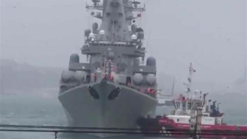 Rus savaş gemisi Boğaz'da zor anlar yaşadı !