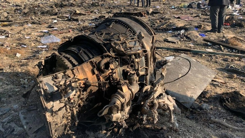 İran'da düşen uçaktaki patlama anı güvenlik kamerasında