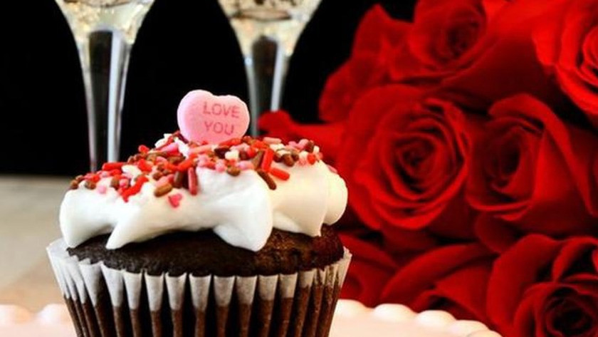 Sevgililer günü ne zaman? 14 Şubat 2020 hangi güne denk geliyor