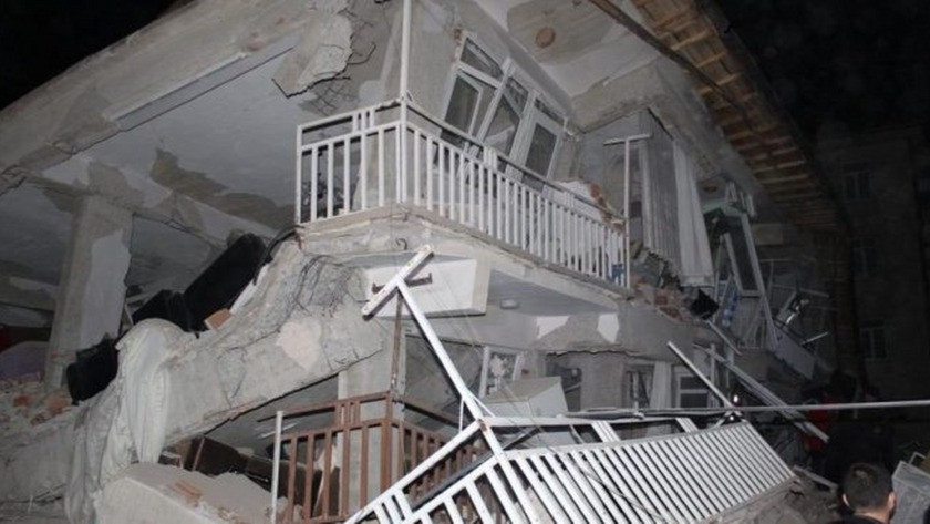 Elazığ'daki depremden haberler peş peşe geliyor