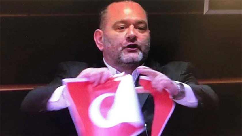 Avrupa Parlamentosunda skandal provakasyon! Irkçı vekil Türk Bayrağını yırttı