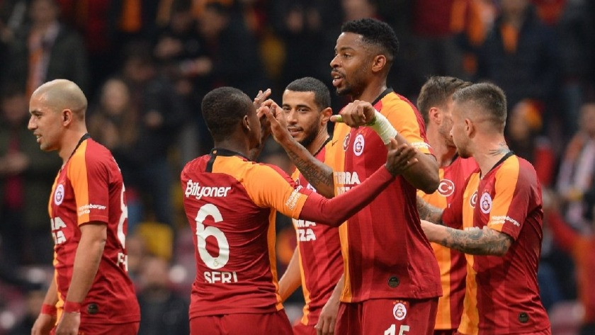 Galatasaray evinde Kayserispor'u farklı geçti !