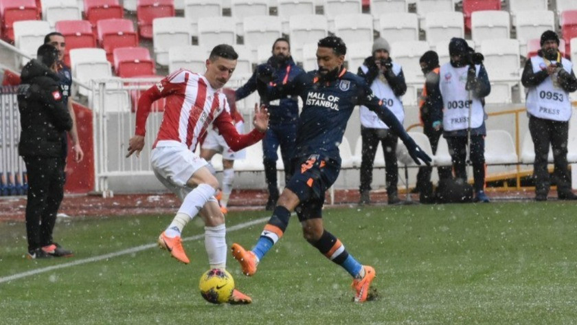Sivasspor - Başakşehir maç sonucu: 1-1 özet ve golleri izle