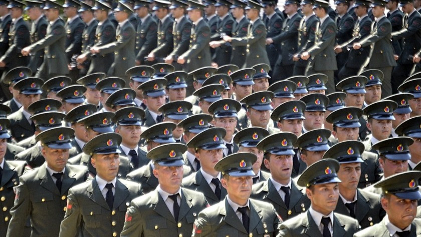 MSB Kara Kuvvetleri Komutanlığı 25 bin uzman erbaş alım ilanı geldi!