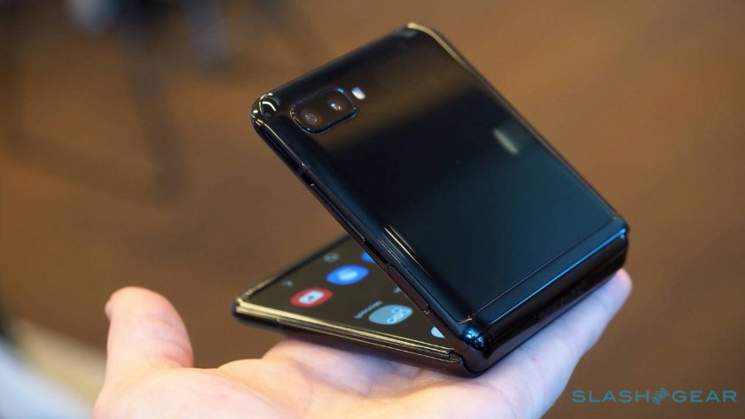 Samsung Galaxy Z Flip en ucuz nerede ne kadar özellikleri neler?