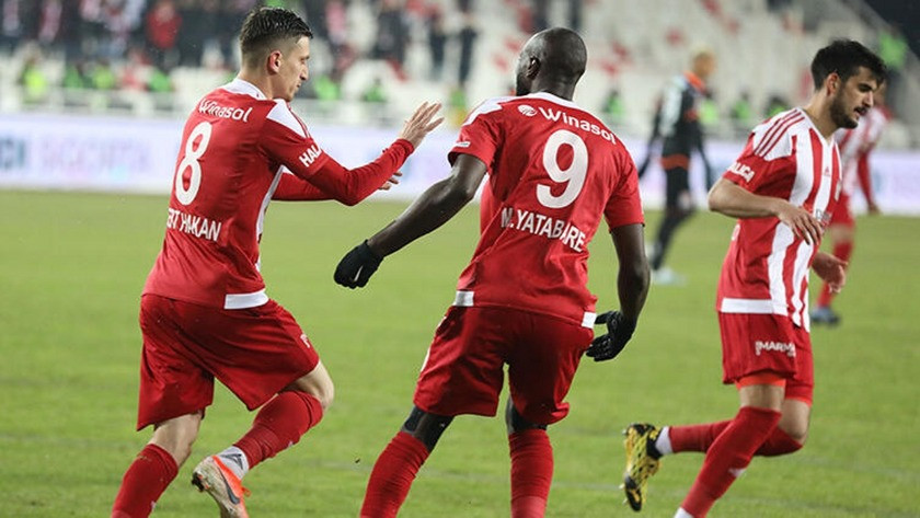 Sivasspor -Aytemiz Alanyaspor maçın sonucu : 1-0 özet ve goller
