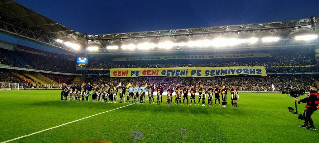 Fenerbahçe taraftarından Galatasaray maçı öncesi dev koreografi - Sayfa 2
