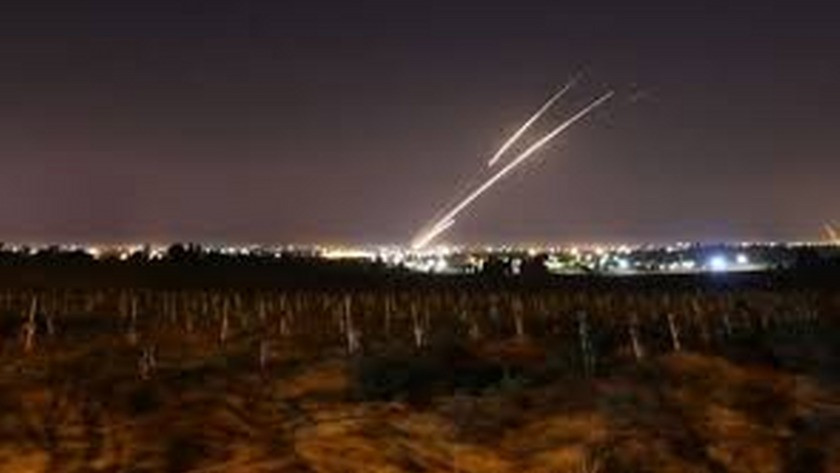 Gazze'den İsrail'e 20 roket atıldı!