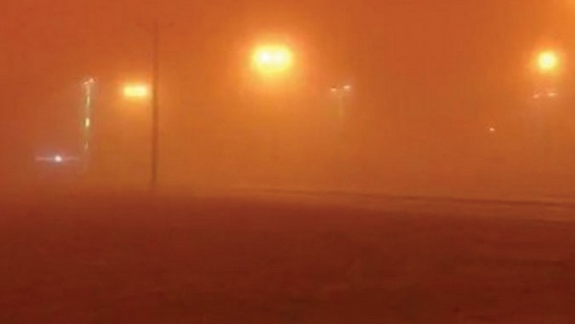Suudi Arabistan’da toz bulutu vurdu