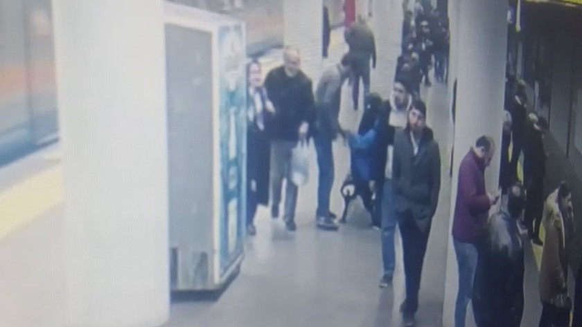 Bayrampaşa'da metro istasyonunda polise saldırı anı kamerada