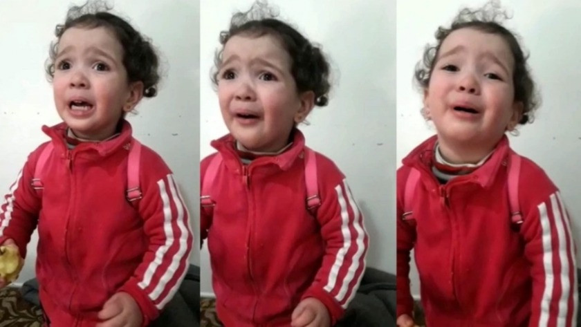 İdlib'deki bomba sesinden korkan küçük kızın videosu yürek burktu