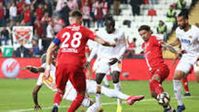 Antalyaspor -Alanyaspor maçın sonucu 0-1 özet ve golleri izle
