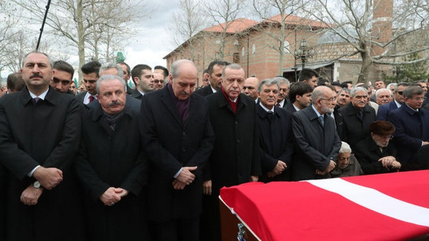 Eski Adalet Bakanı Şevket Kazan'ın cenaze namazı