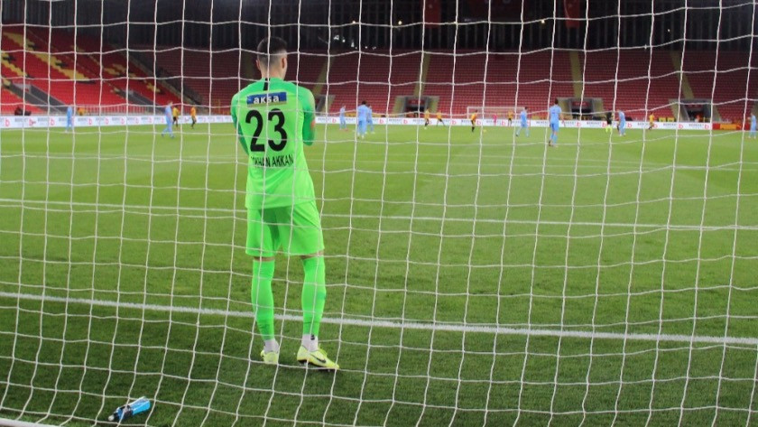 Süper Lig: Göztepe: 0 - Çaykur Rizespor: 0 (İlk yarı)