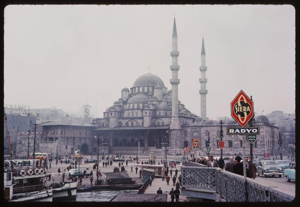 Şimdilerde sessiz sakin olan  İstanbul eskiden nasıl? - Sayfa 2