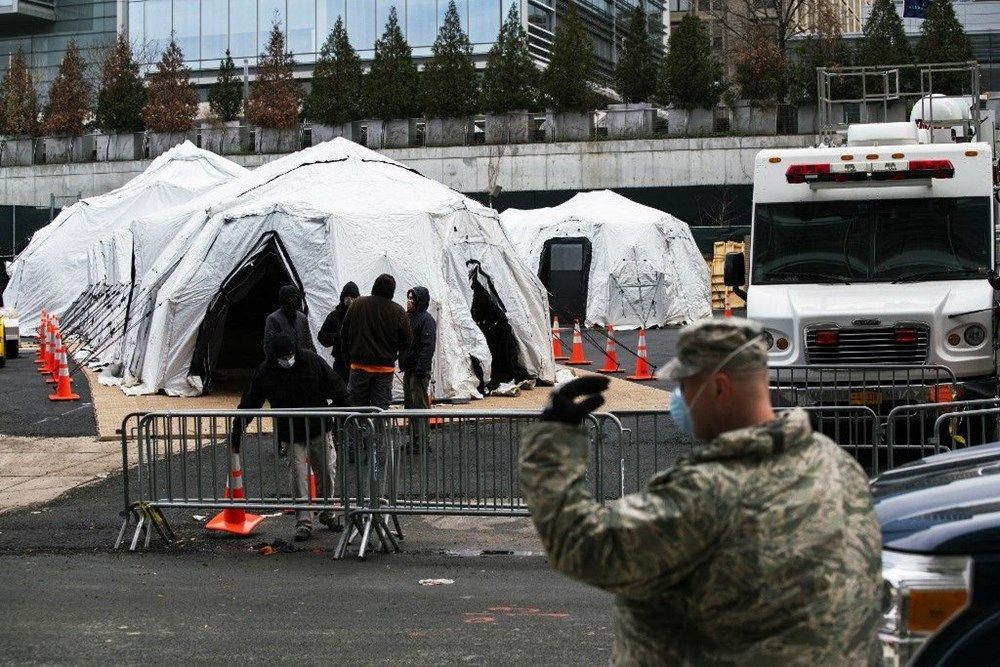 ABD hastanelerin bahçelerine  morg için çadırlar kuruyor! - Sayfa 2