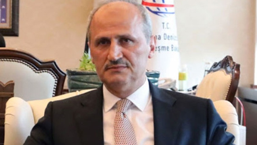 Ulaştırma Bakanı Mehmet Cahit Turhan görevden alındı