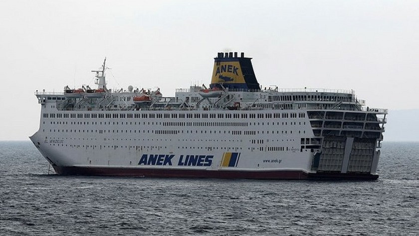 Yunan yolcu gemisi karantinaya alındı! Türk yolcular da var
