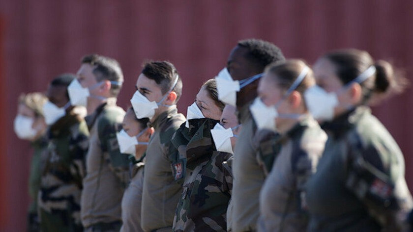 Fransa'da koronavirüs askeriye de sıçradı!