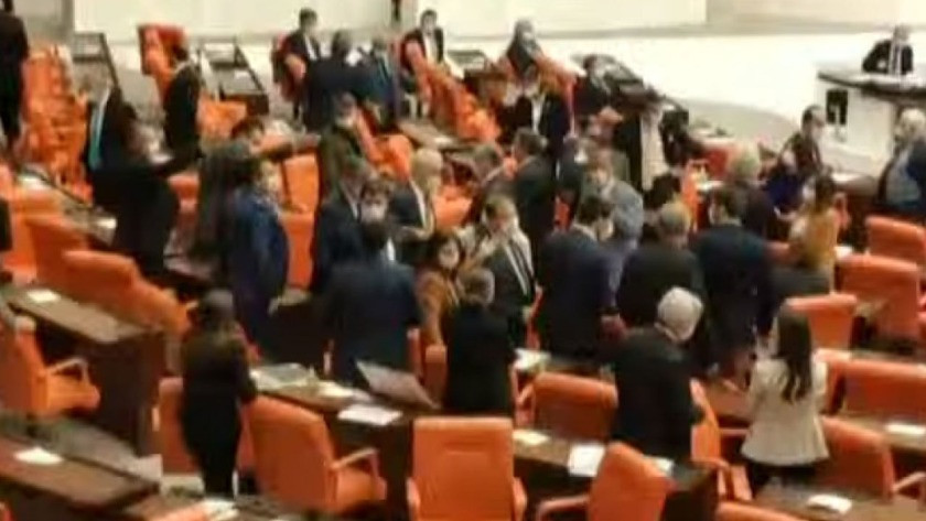 Meclis’te ‘kancık’ kavgası! MHP ve HDP’liler birbirine girdi!