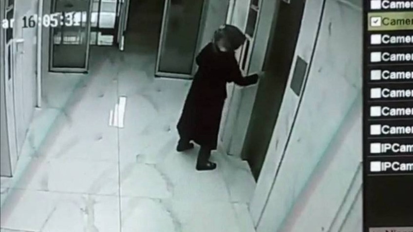 Türkiye'nin konuştuğu kadın yakalandı! Elindeki sıvıyı apartmana sürmüştü