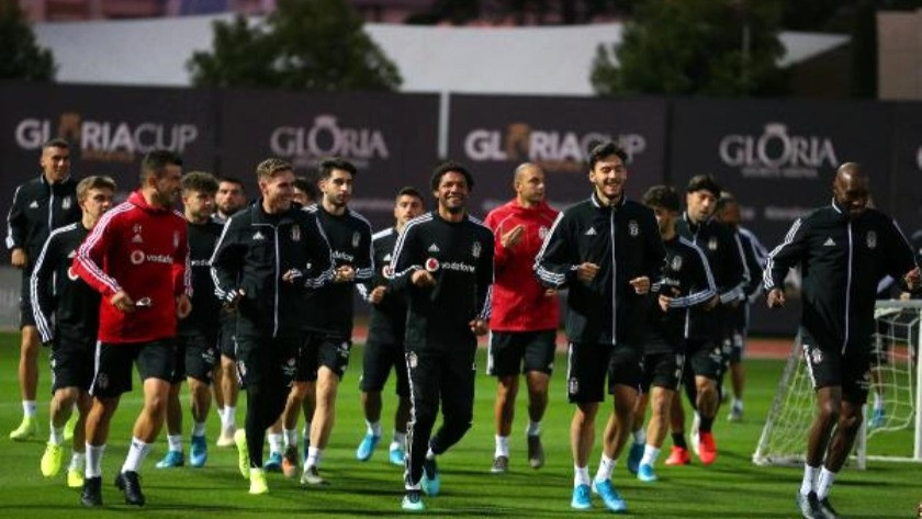 Beşiktaş antrenmanlara başlıyor