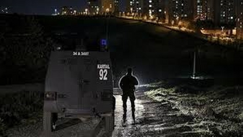İstanbul'da polise ateş attılar