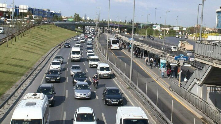 Yasağa saatler kala İstanbul trafiğinde yoğunluk yaşanmaya başlandı - Sayfa 2