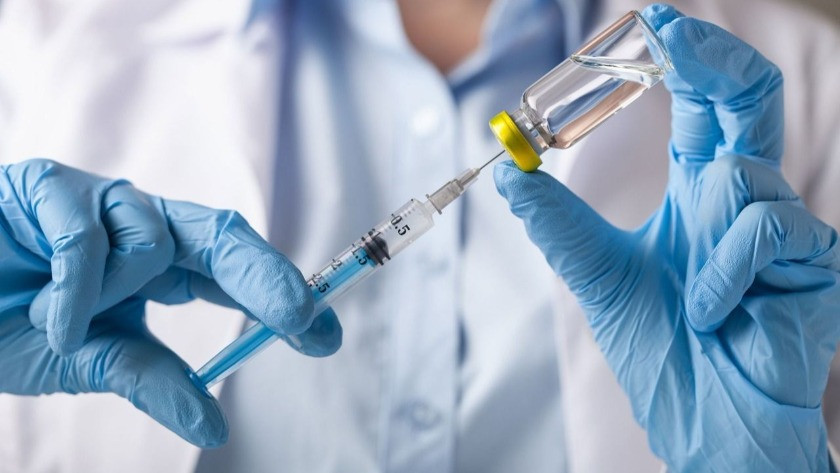 Koronavirüs aşısı için Oxford Üniversitesi tarih verdi