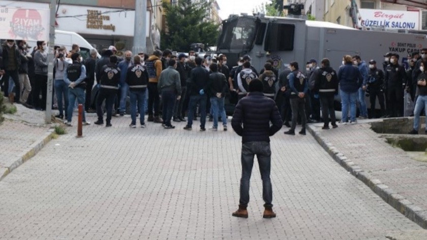 İbrahim Gökçek'in cenazesinde arbede ! Çok sayıda gözaltı...