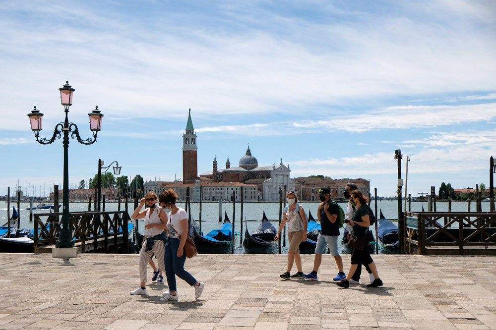 Turistler yeniden Venedik'te - Sayfa 2
