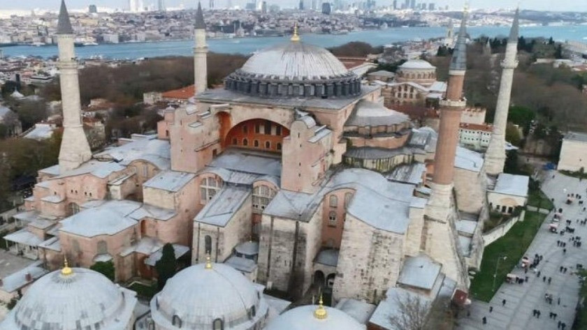 Katolik rahipten Türkiye'ye Ayasofya övgüsü