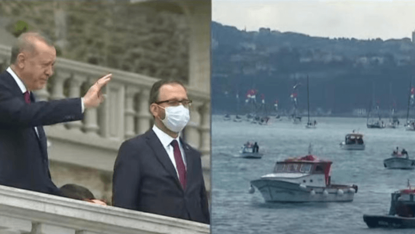 Türk bayraklı tekneler Cumhurbaşkanı Erdoğan'ı selamladı