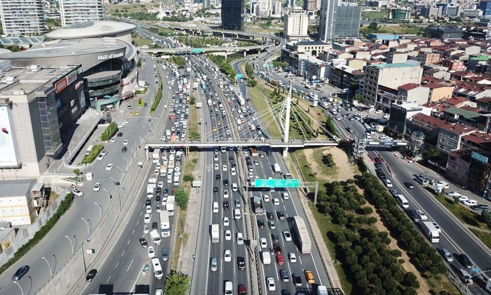 İstanbul'da trafik durma noktasına geldi - Sayfa 2