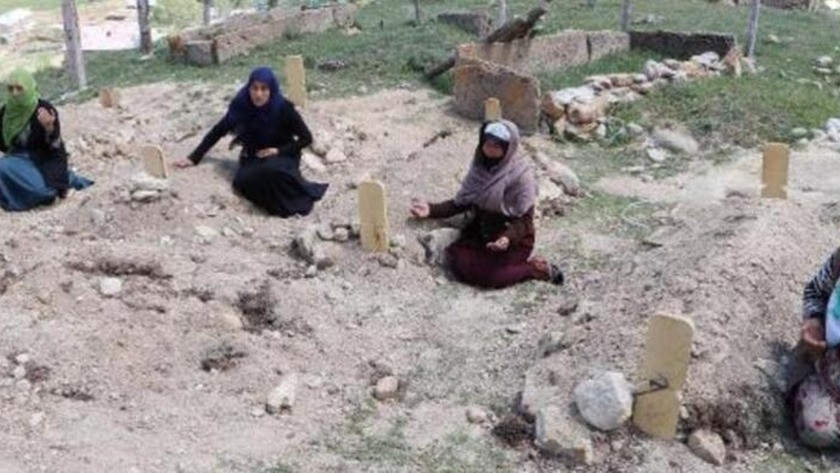 Güneş aileesinin acı dramı ! 4 kadının eşlerini yan yana gömdüler