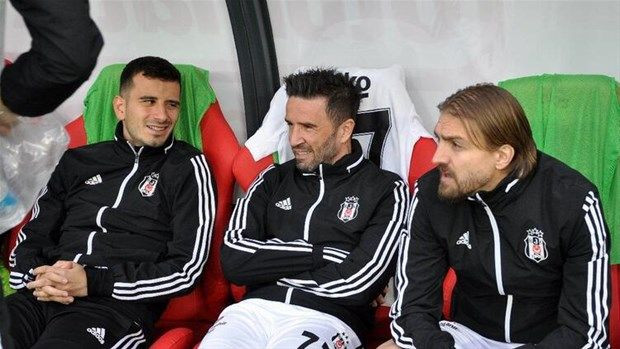 Caner Erkin ve Gökhan Gönül için beklenen imza! Maaşları... - Sayfa 4