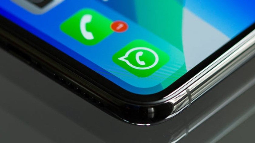 WhatsApp'taki "hata" telefon numaralarını deşifre etti