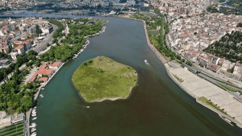 Adeta tabiat parkını andırıyordu,Şimdilerde ise çamura boğuldu!